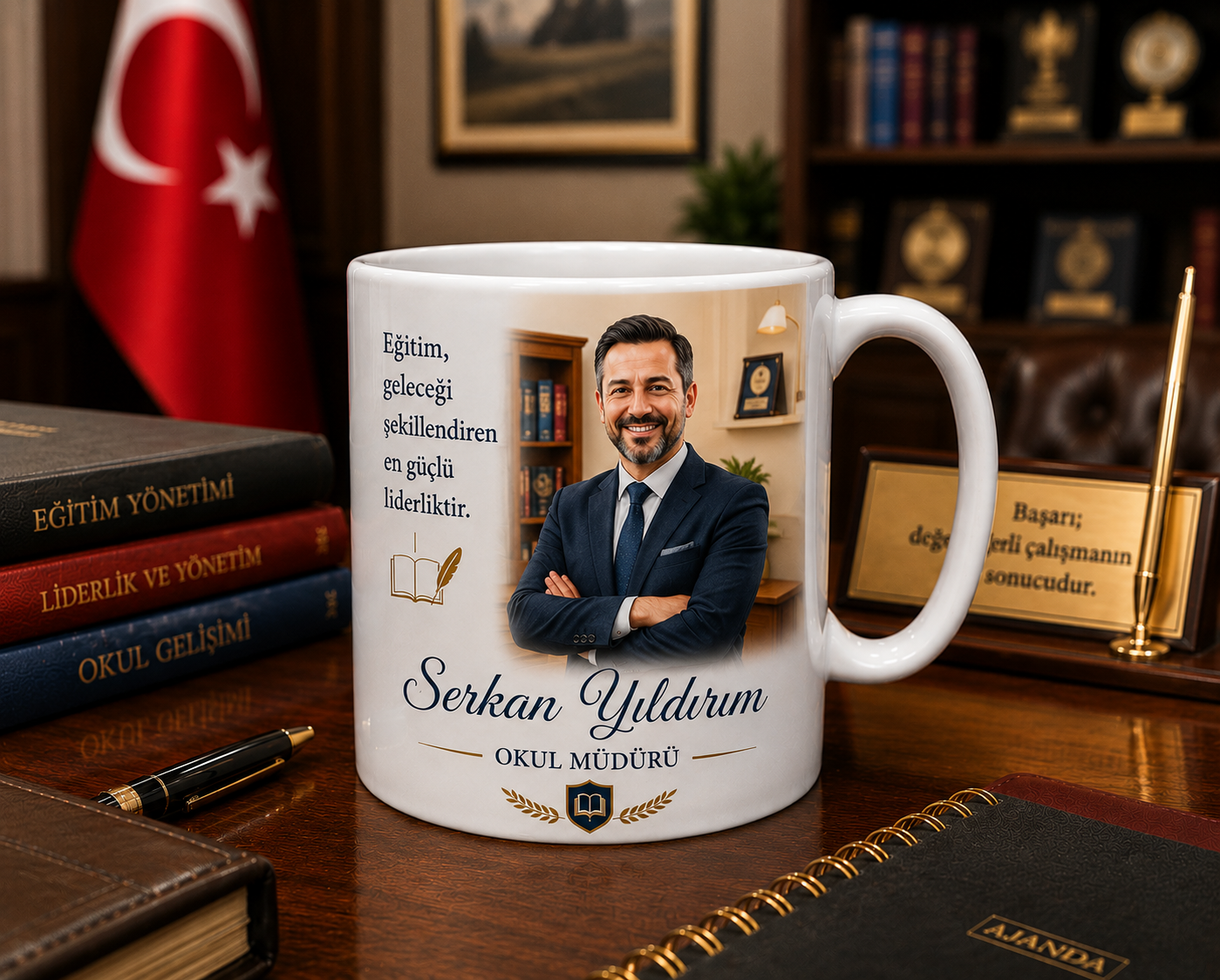 Kişiye Özel Renkli Fotoğraflı Okul Müdürü Kupa Bardak – Eğitimin Liderlerine Özel Anlamlı Hediye
