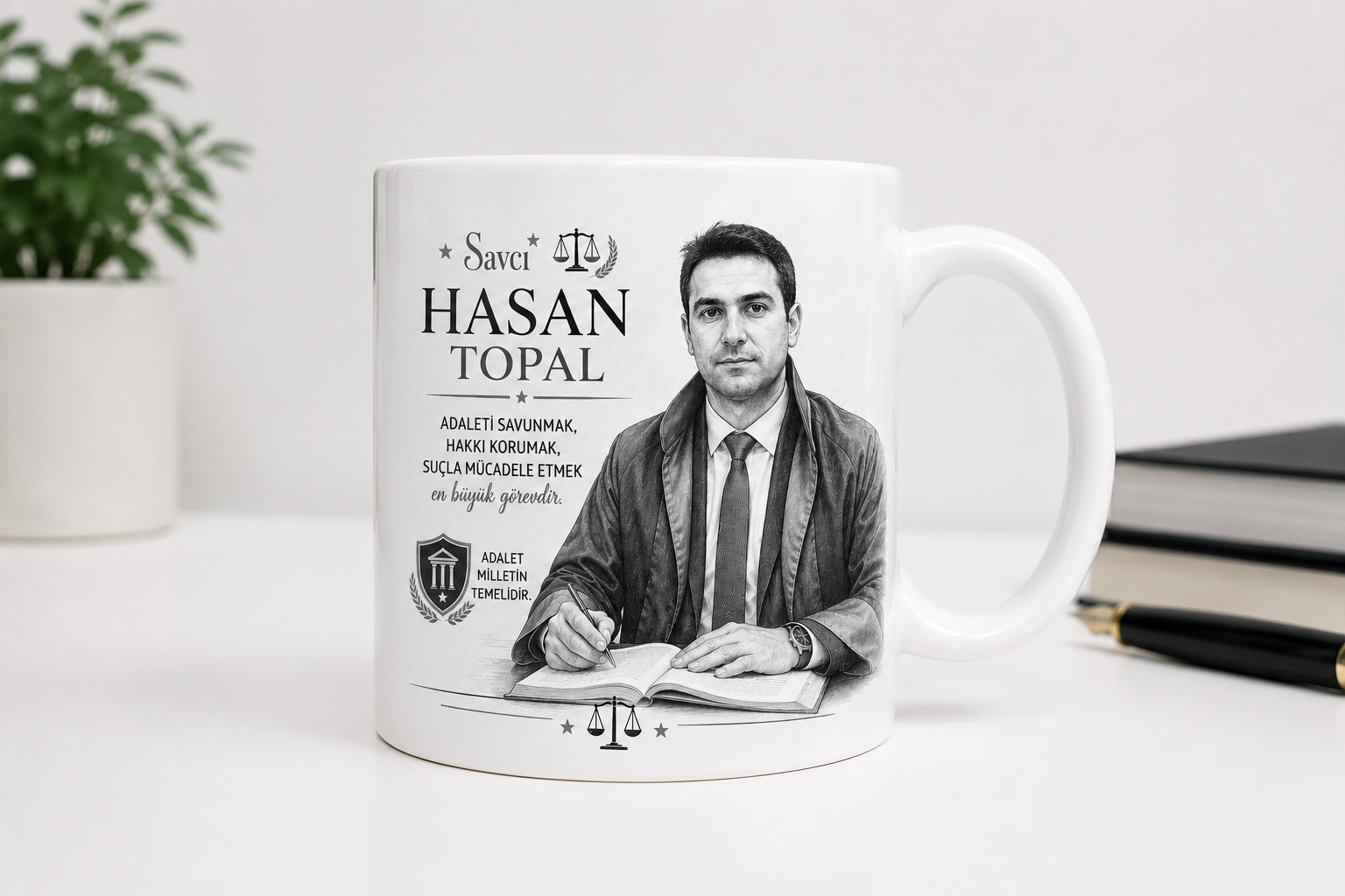 Kişiye Özel Karakalem Savcı Kupa Bardak – Adaletin Temsilcilerine Özel Prestijli Hediye